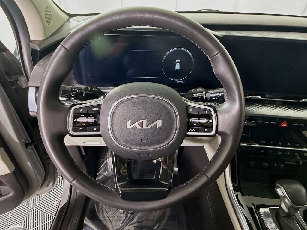 Used 2024 Kia Carnival SX Prestige FWD image 23