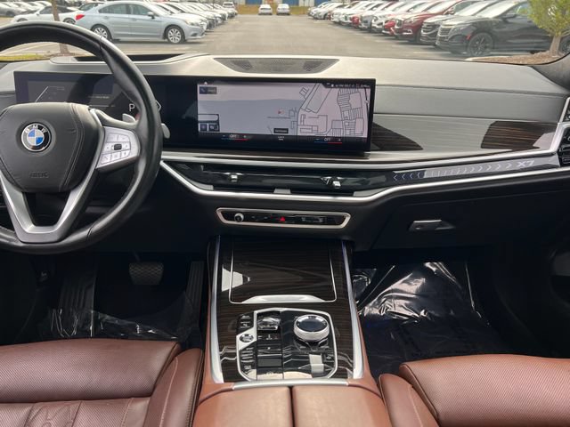 Used 2023 BMW X7 xDrive40i w/ Executive Package AWD/4WD image 17