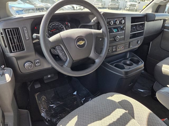 Used 2025 Chevrolet Express 3500 LT w/ LT Preferred Equipment Group RWD image 15