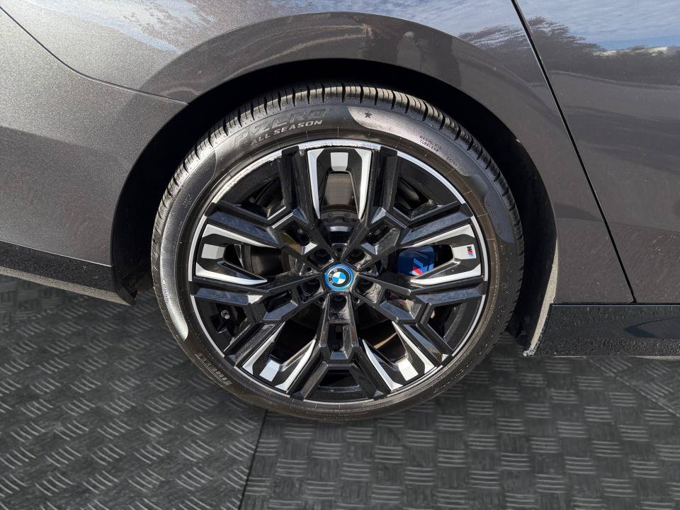 Used 2024 BMW i5 M60 w/ Premium Package AWD/4WD image 23