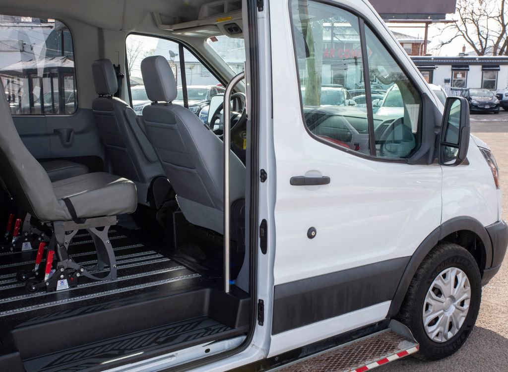 Used 2018 Ford Transit 150 XL image 16