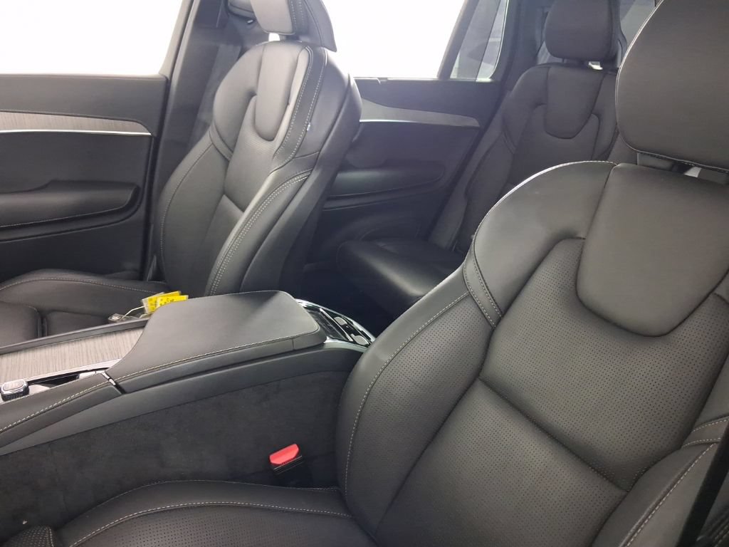 Certified 2023 Volvo XC90 T8 Ultimate AWD/4WD image 21