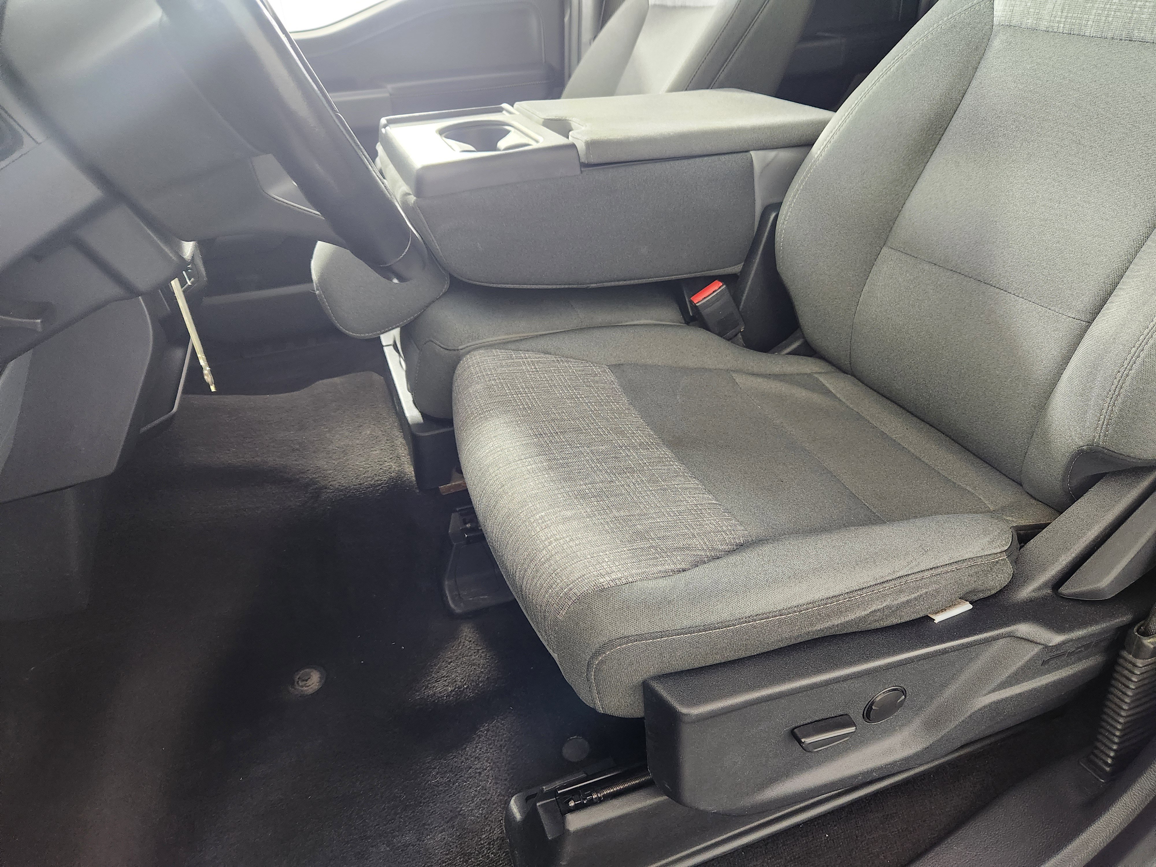 Used 2022 Ford F150 XLT w/ Equipment Group 301A Mid image 12