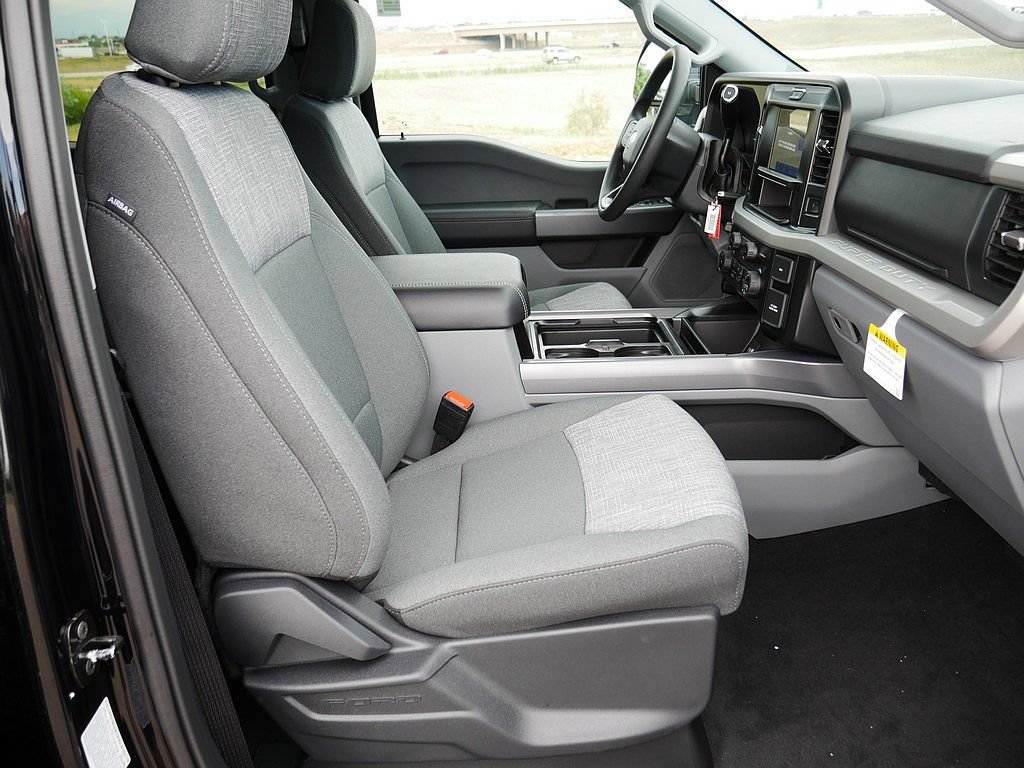 New 2026 Ford F350 XLT AWD/4WD image 32