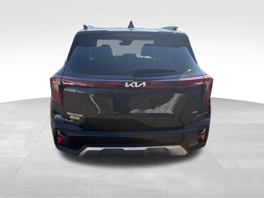 Used 2025 Kia Seltos EX w/ EX Sunroof Package image 8