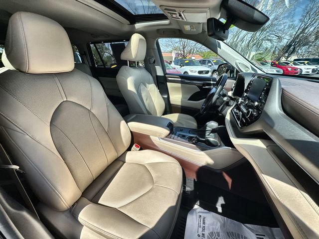 Used 2020 Toyota Highlander Limited image 33