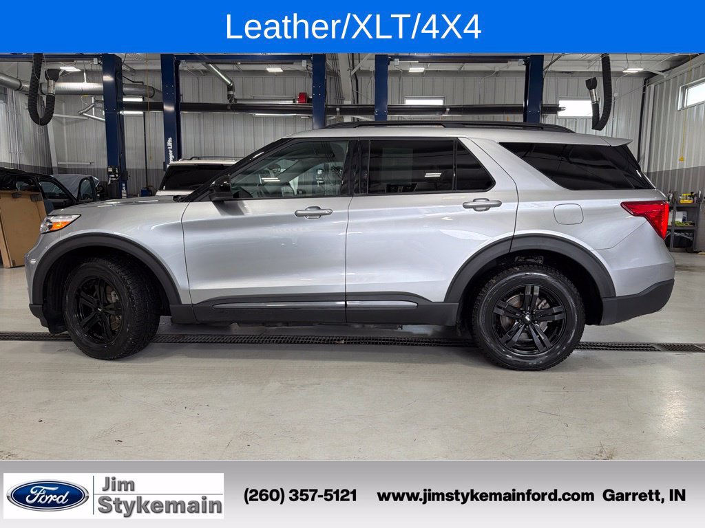 Used 2023 Ford Explorer XLT w/ XLT Sport Appearance Package AWD/4WD image 5