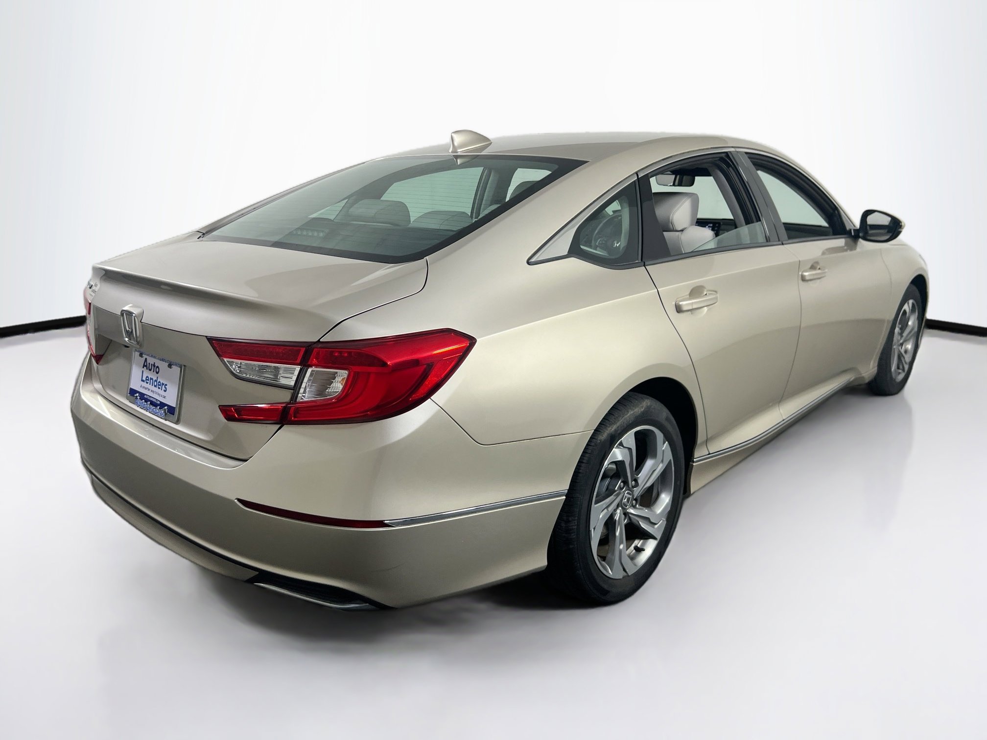 Used 2018 Honda Accord EX-L image 5