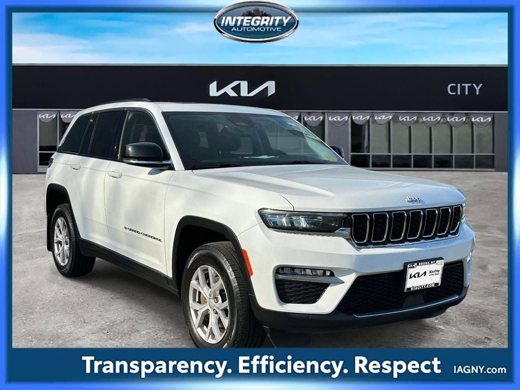 Used 2022 Jeep Grand Cherokee Limited AWD/4WD image 1