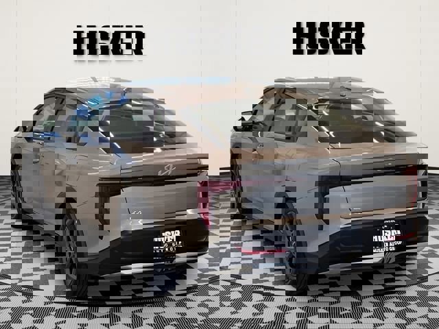 Used 2025 Kia K4 LXS FWD image 7