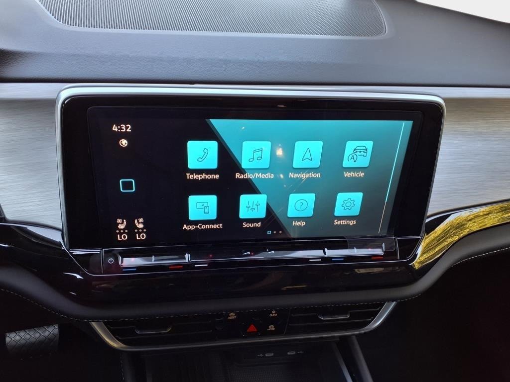 New 2026 Volkswagen Atlas Cross Sport SE image 17