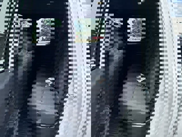 Used 2025 Toyota Tacoma SR image 13