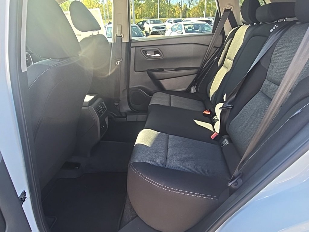 New 2026 Nissan Rogue SV image 31