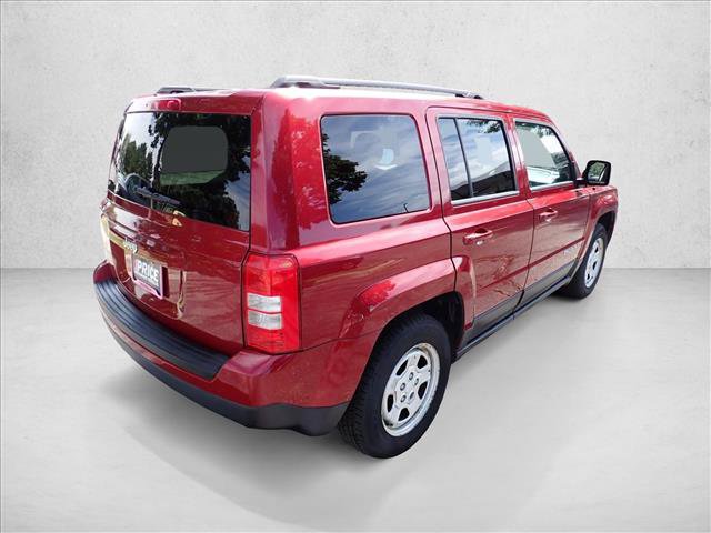 Used 2015 Jeep Patriot Sport w/ Power Value Group FWD image 4