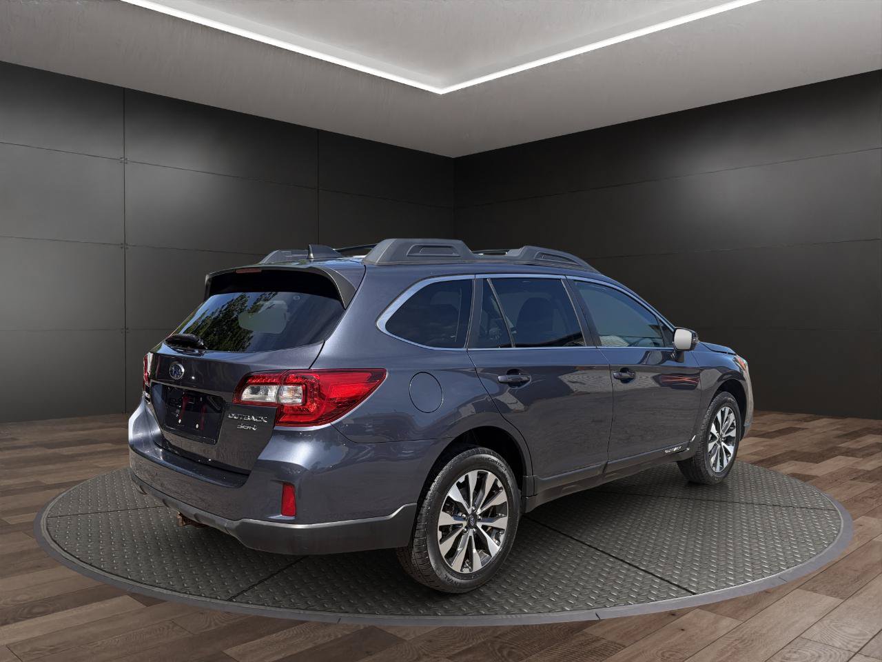 Used 2016 Subaru Outback 3.6R Limited AWD/4WD image 8