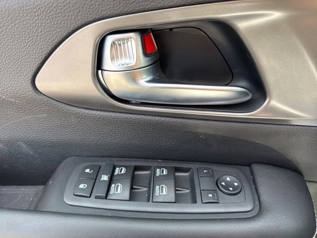 New 2026 Chrysler Voyager LX image 9