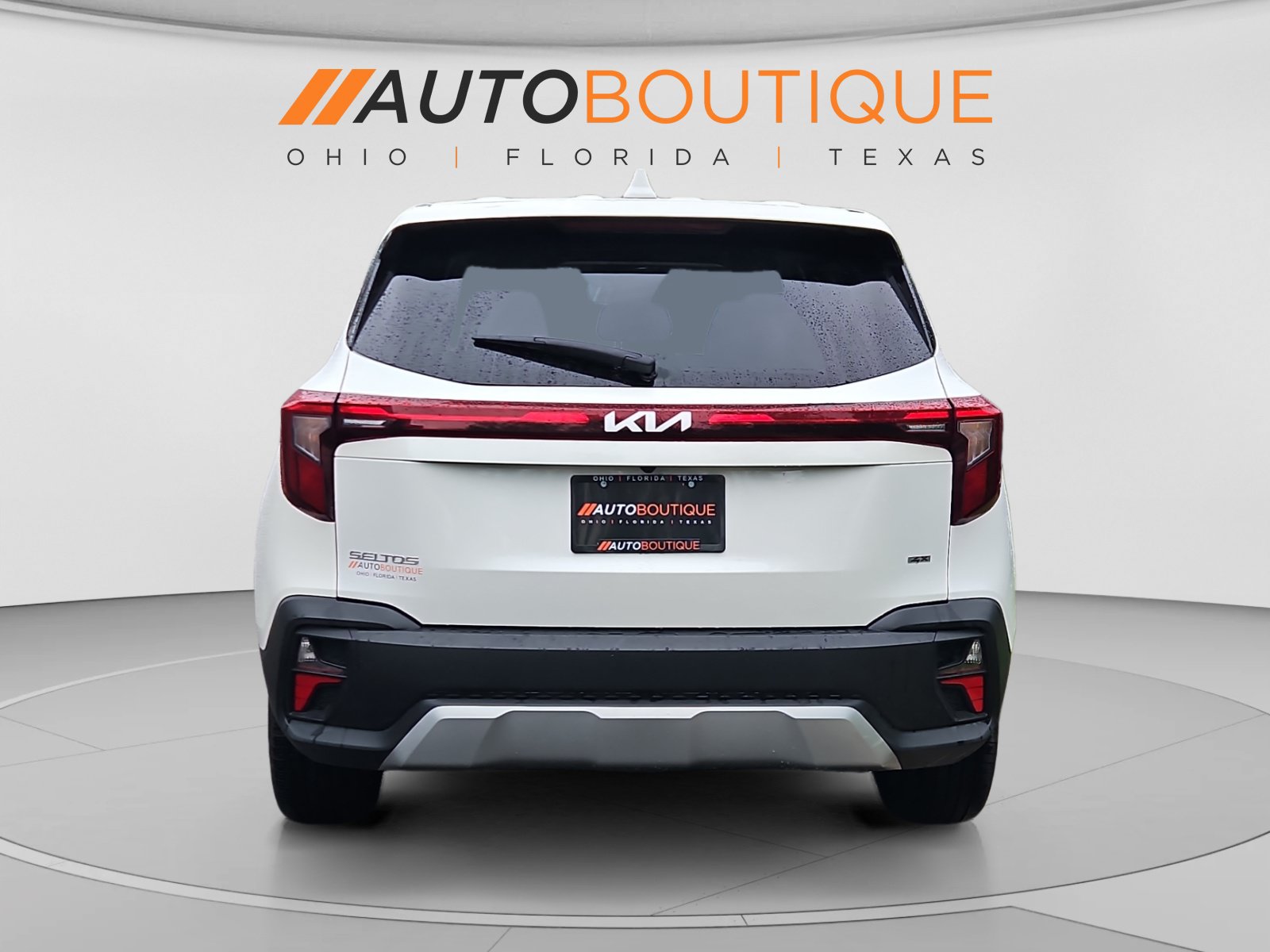 Used 2024 Kia Seltos LX AWD/4WD image 4