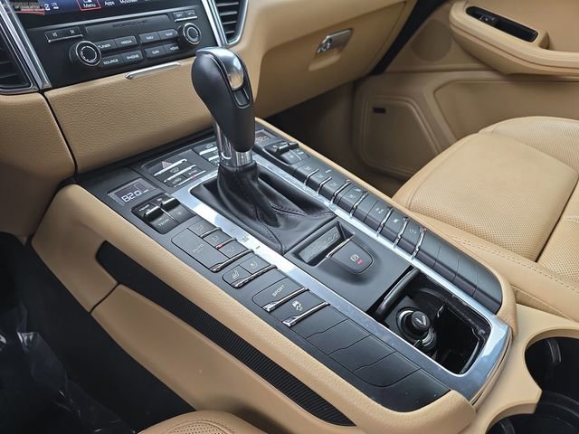 Used 2018 Porsche Macan S image 40