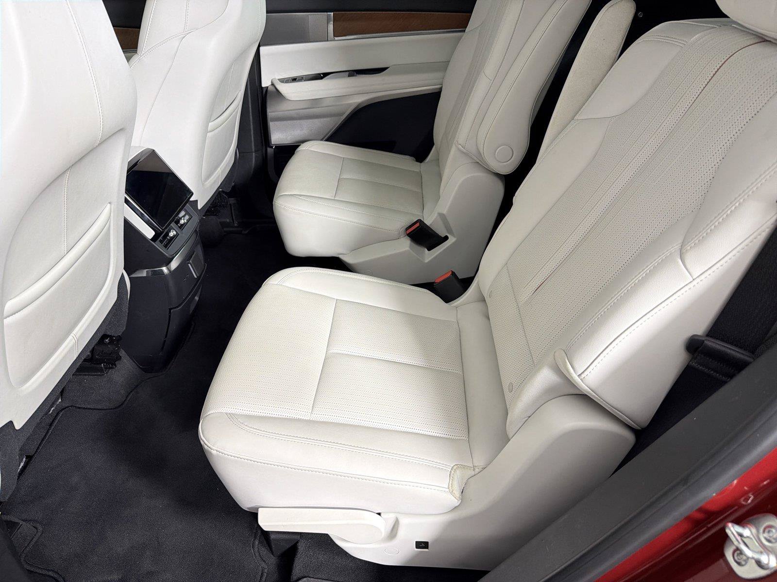 Used 2026 Cadillac Vistiq Sport AWD/4WD image 20