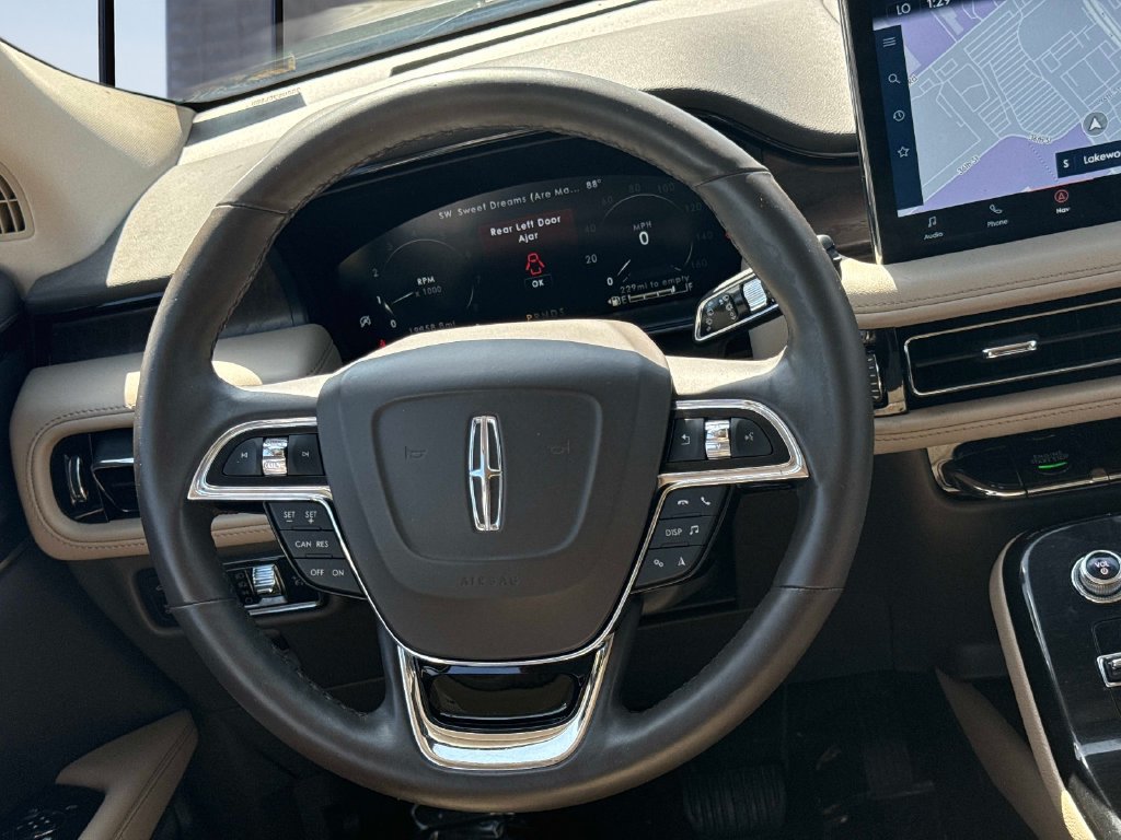 Certified 2023 Lincoln Nautilus Reserve w/ Luxury Package FWD image 12