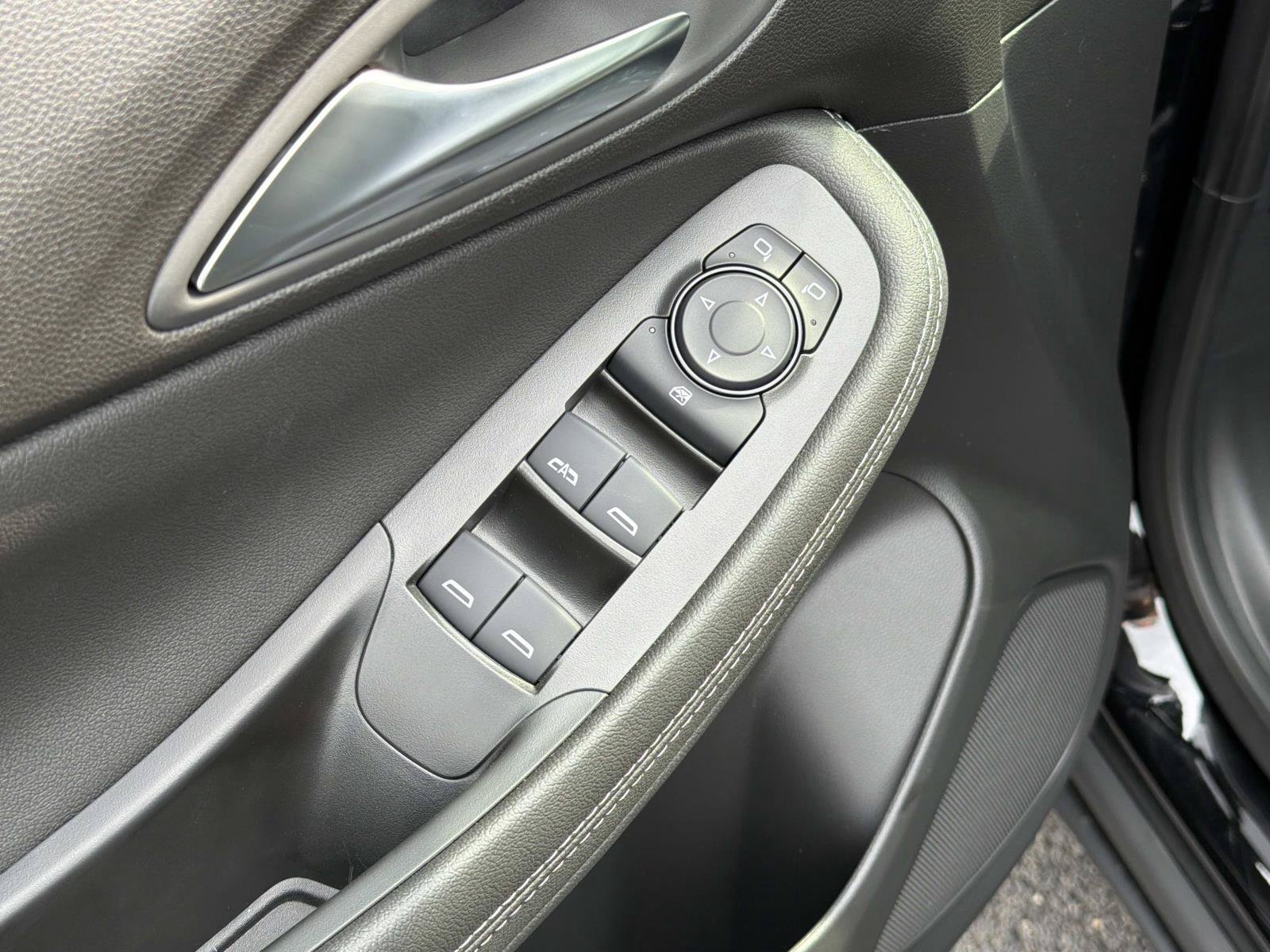 New 2026 Buick Encore GX Preferred AWD/4WD image 7