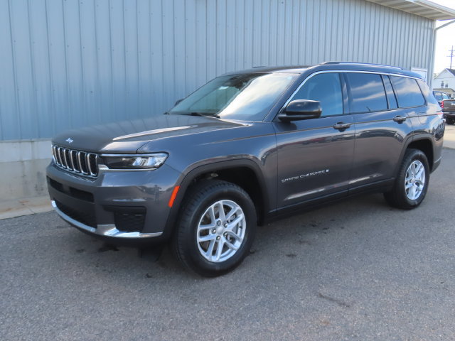 Used 2023 Jeep Grand Cherokee L Laredo w/ Luxury Tech Group I AWD/4WD image 4