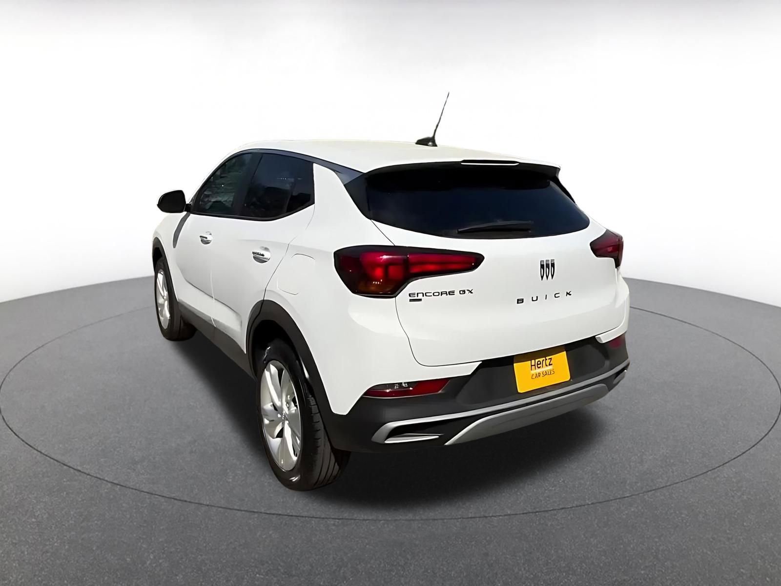 Used 2025 Buick Encore GX Preferred AWD/4WD image 16