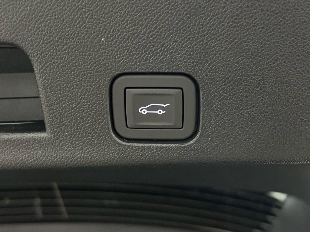 New 2026 Chevrolet Traverse RS w/ LPO, Floor Liner Package image 43