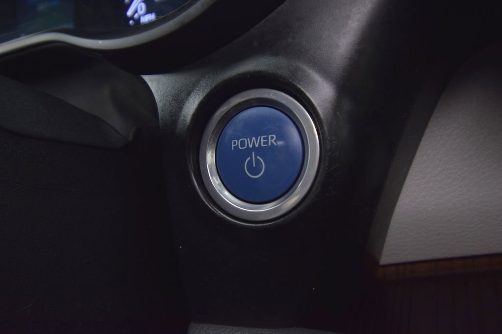 Used 2021 Toyota Sienna XLE image 39