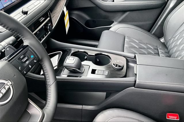 New 2026 Nissan Rogue Platinum w/ Tech Package AWD/4WD image 12