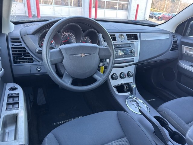Used 2010 Chrysler Sebring Touring image 12