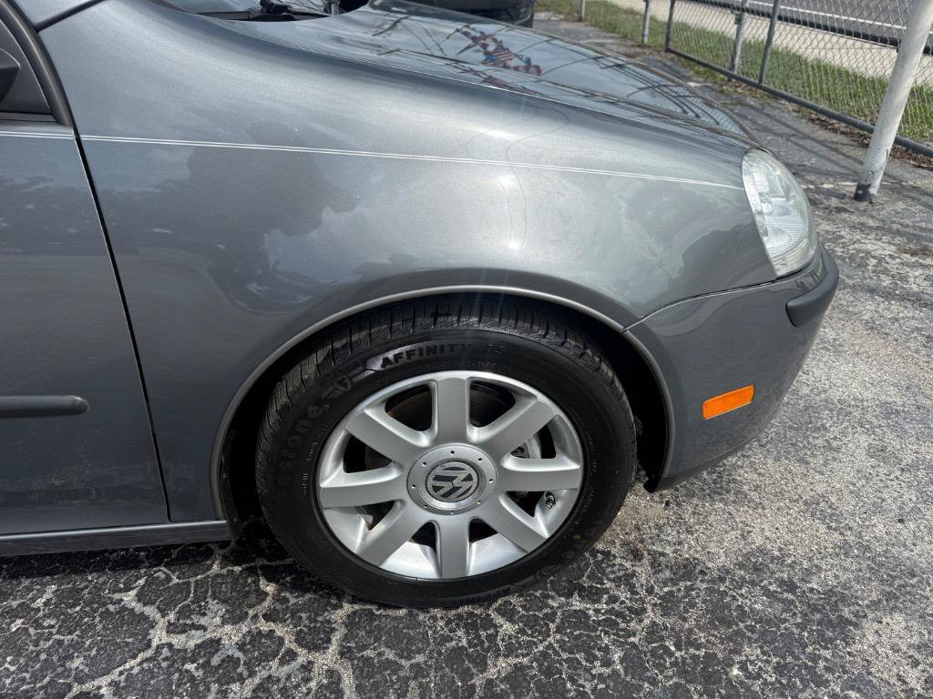 Used 2008 Volkswagen Rabbit S FWD image 3