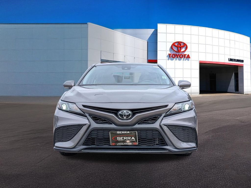 Used 2024 Toyota Camry SE FWD image 4