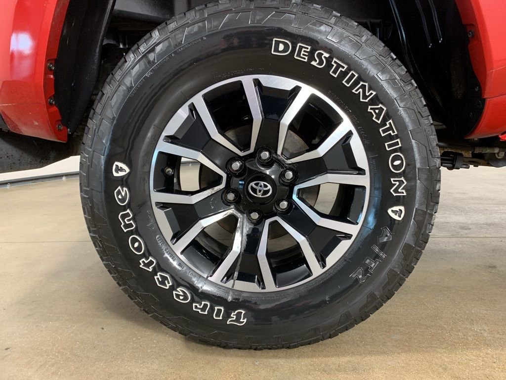 Used 2020 Toyota Tacoma TRD Sport image 38