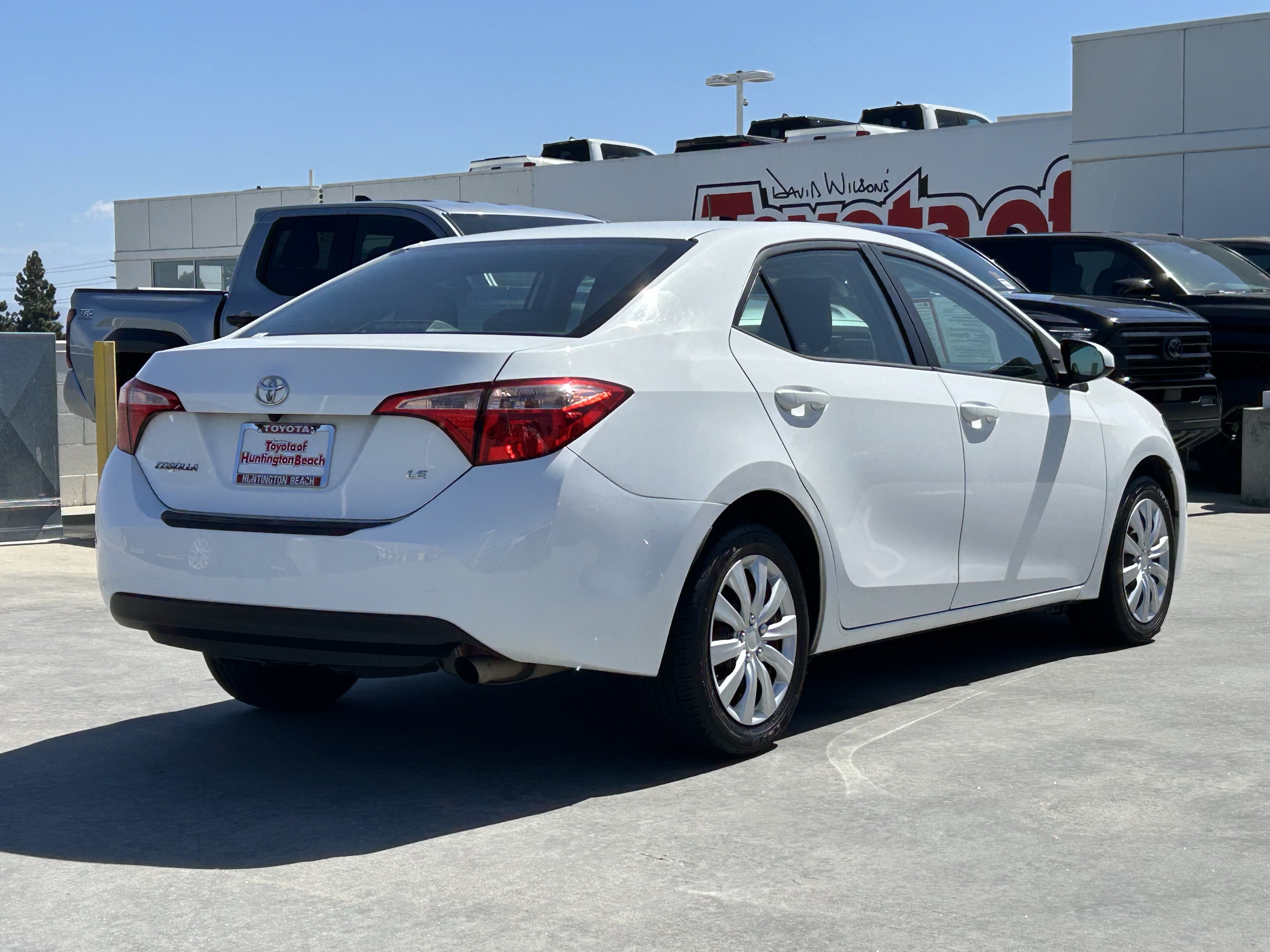 Certified 2019 Toyota Corolla LE FWD image 3