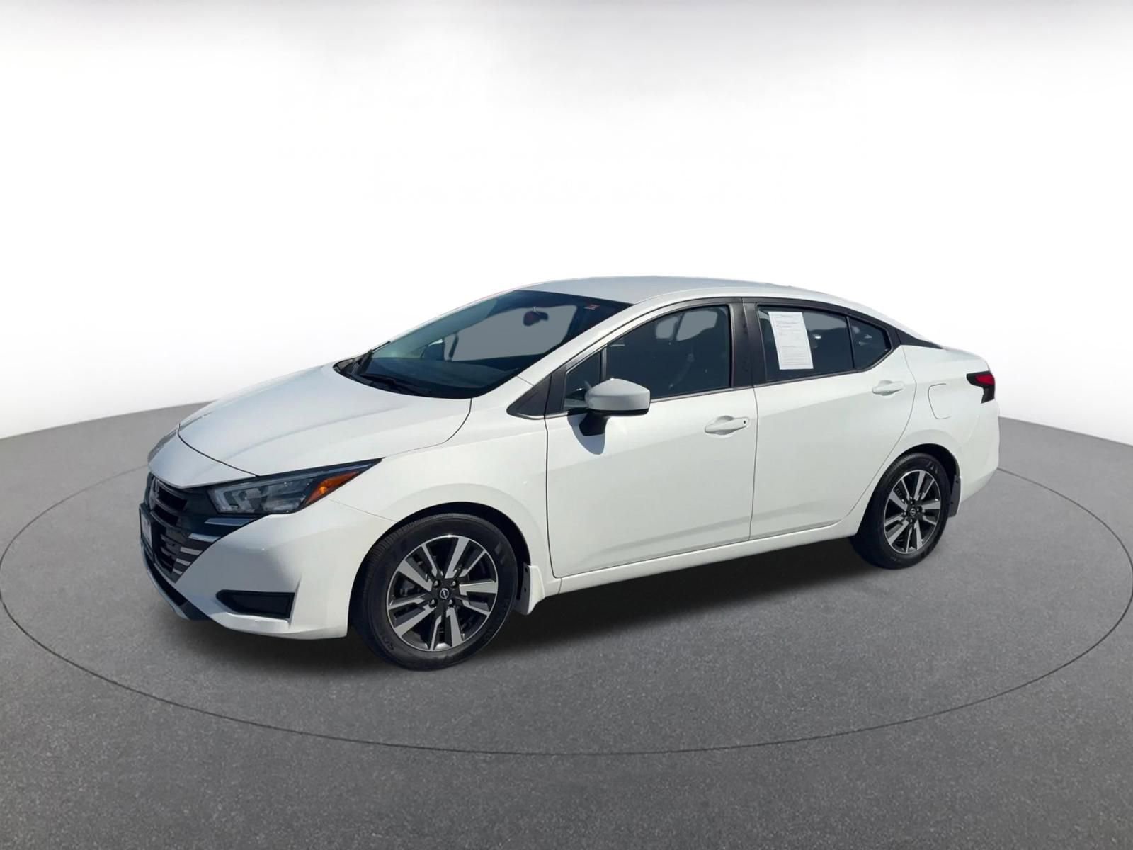 Used 2025 Nissan Versa SV w/ Trunk Package image 8