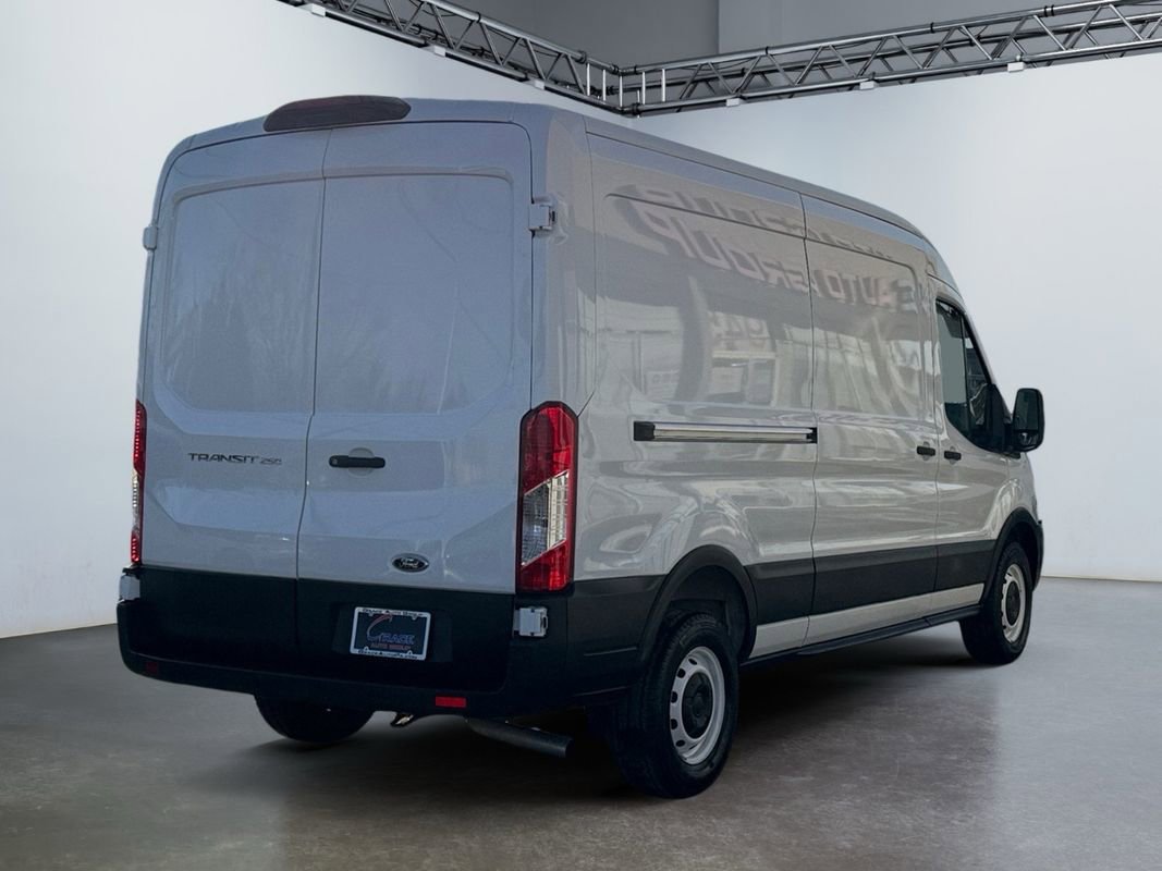 Used 2025 Ford Transit 250 Medium Roof RWD image 5