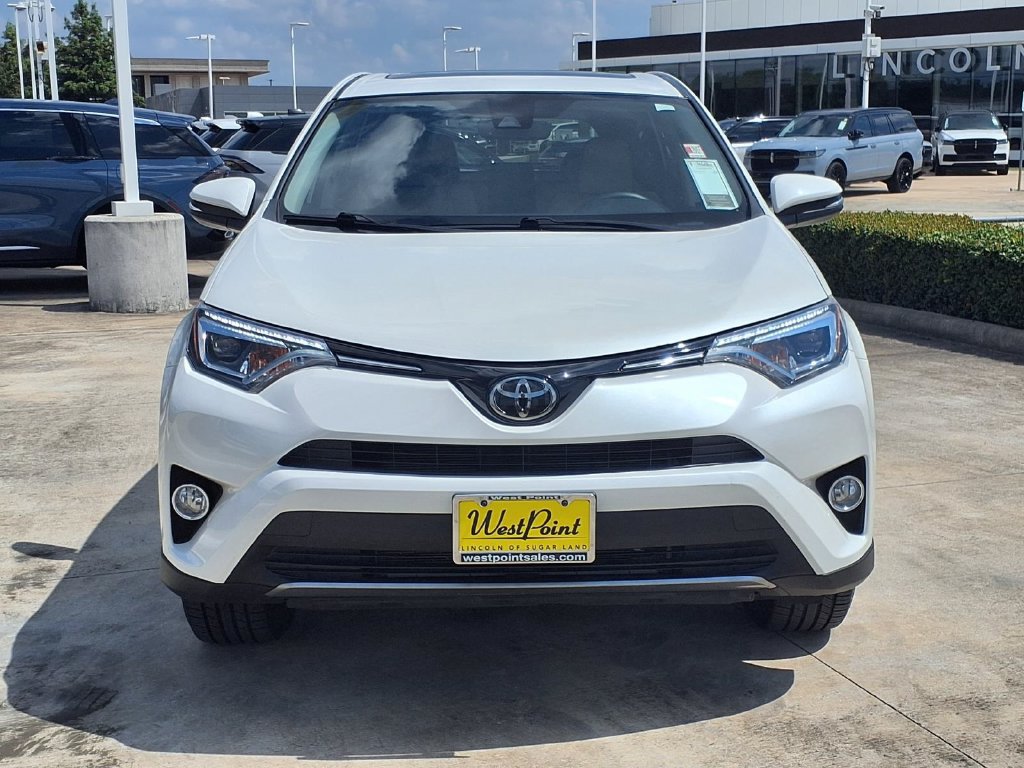 Used 2018 Toyota RAV4 Limited FWD image 6