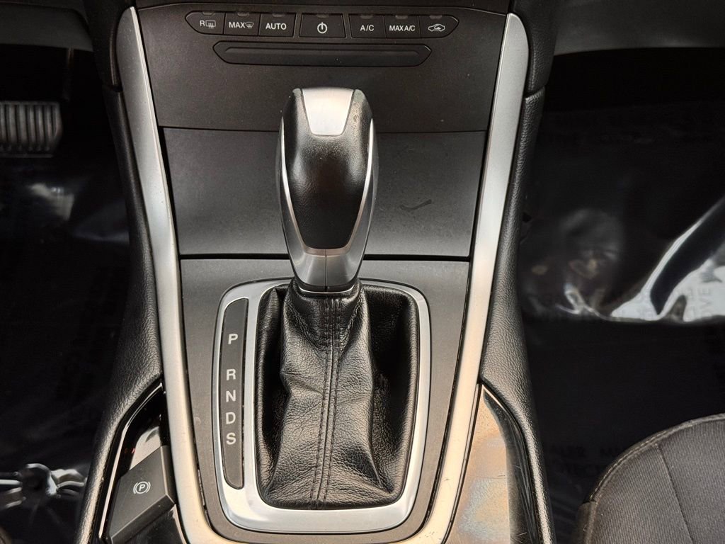 Used 2017 Ford Edge SEL w/ Class II Trailer Tow Package image 24