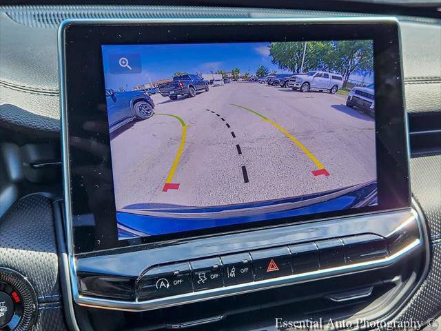 Certified 2026 Jeep Compass Latitude AWD/4WD image 17