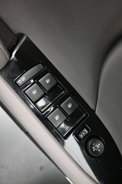 Used 2016 Cadillac XTS Luxury FWD image 13