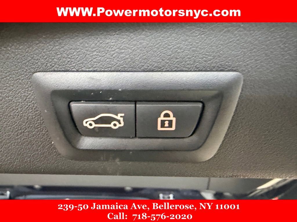 Used 2020 BMW X5 M50i w/ Executive Package image 14