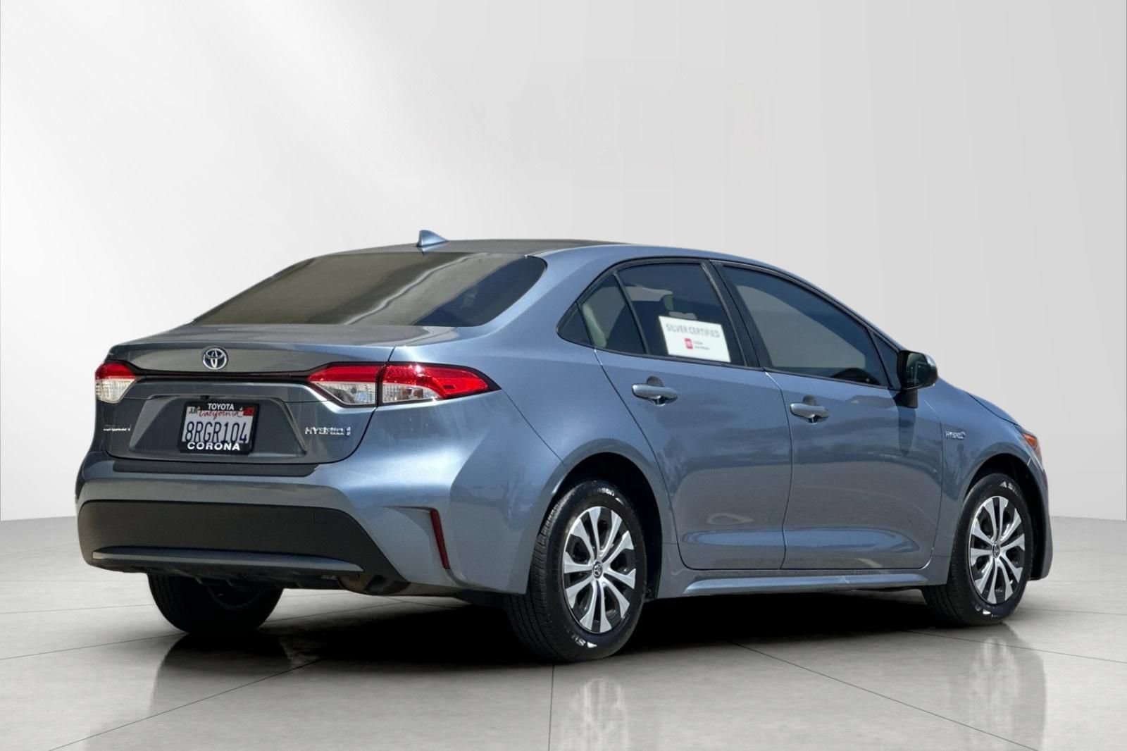 Used 2020 Toyota Corolla LE w/ Carpet Mat Package (TMS) image 4