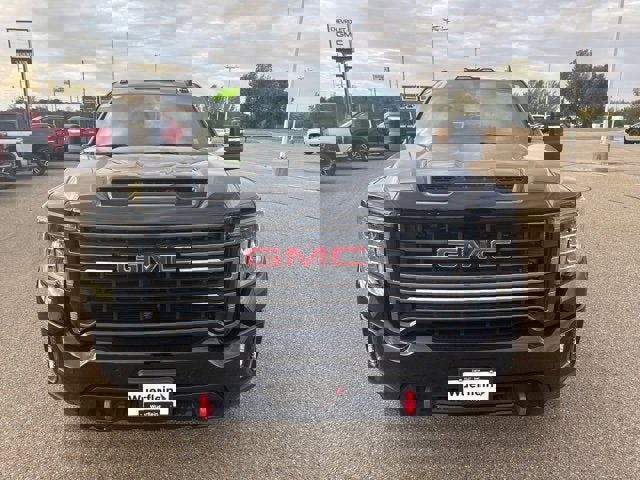 Used 2020 GMC Sierra 3500 AT4 w/ AT4 Premium Package image 8