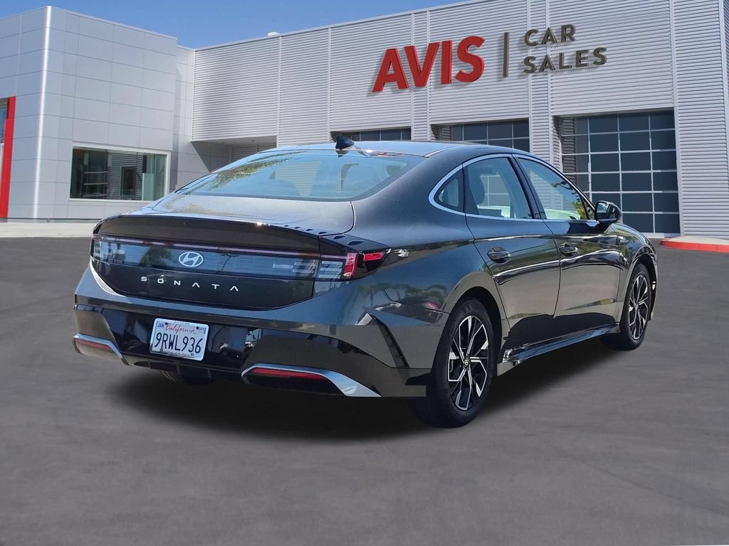 Used 2025 Hyundai Sonata SEL FWD image 6