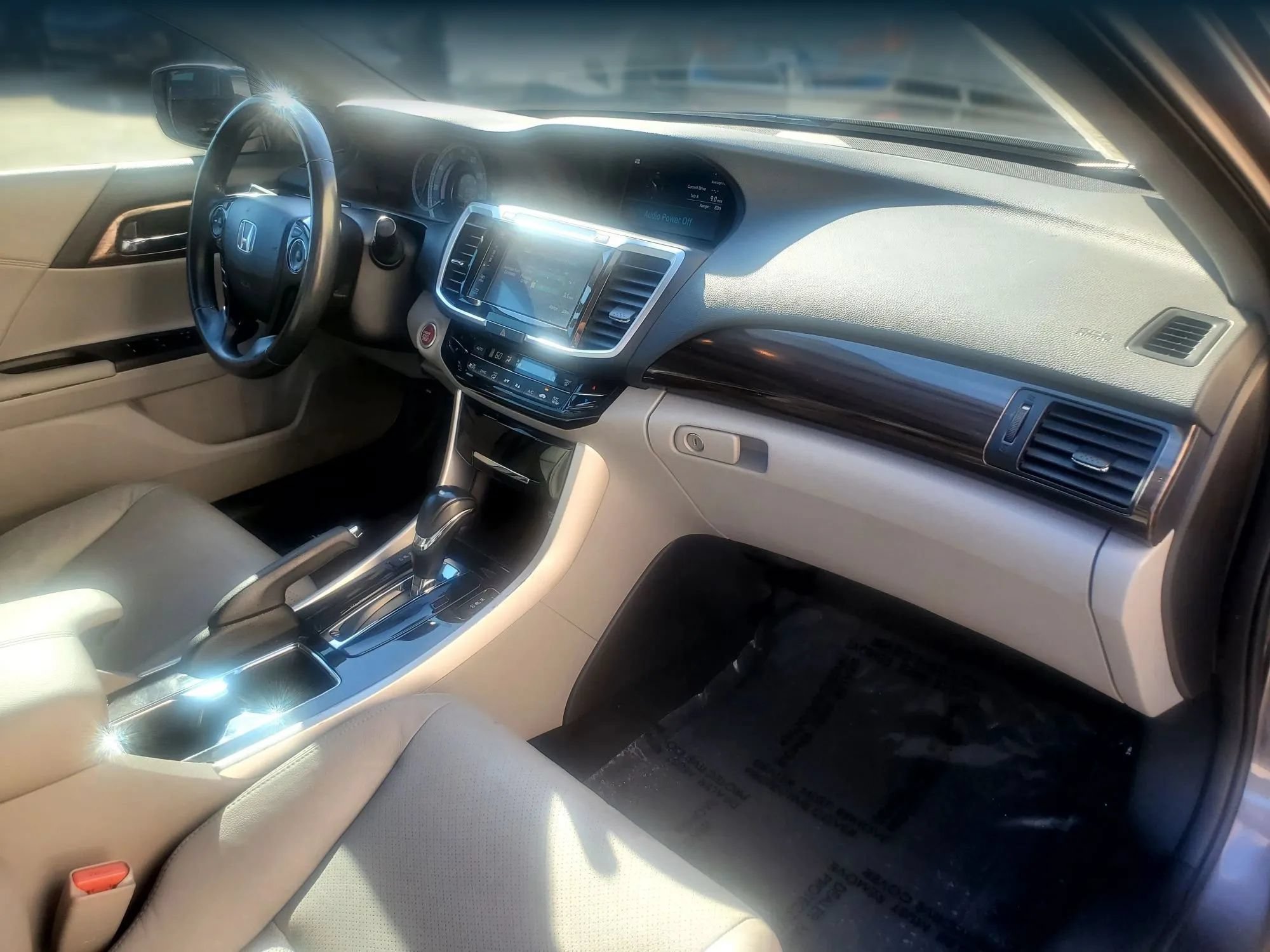 Used 2017 Honda Accord EX-L image 25