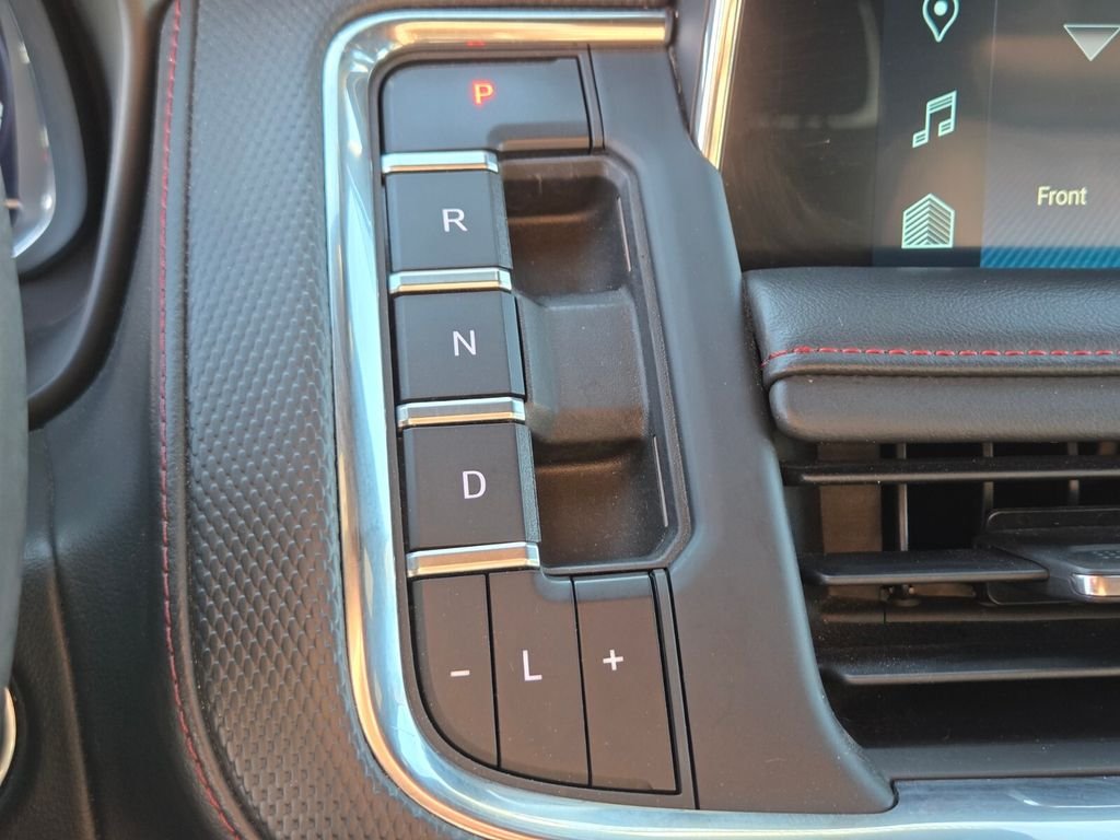 Used 2023 Chevrolet Suburban RST AWD/4WD image 35