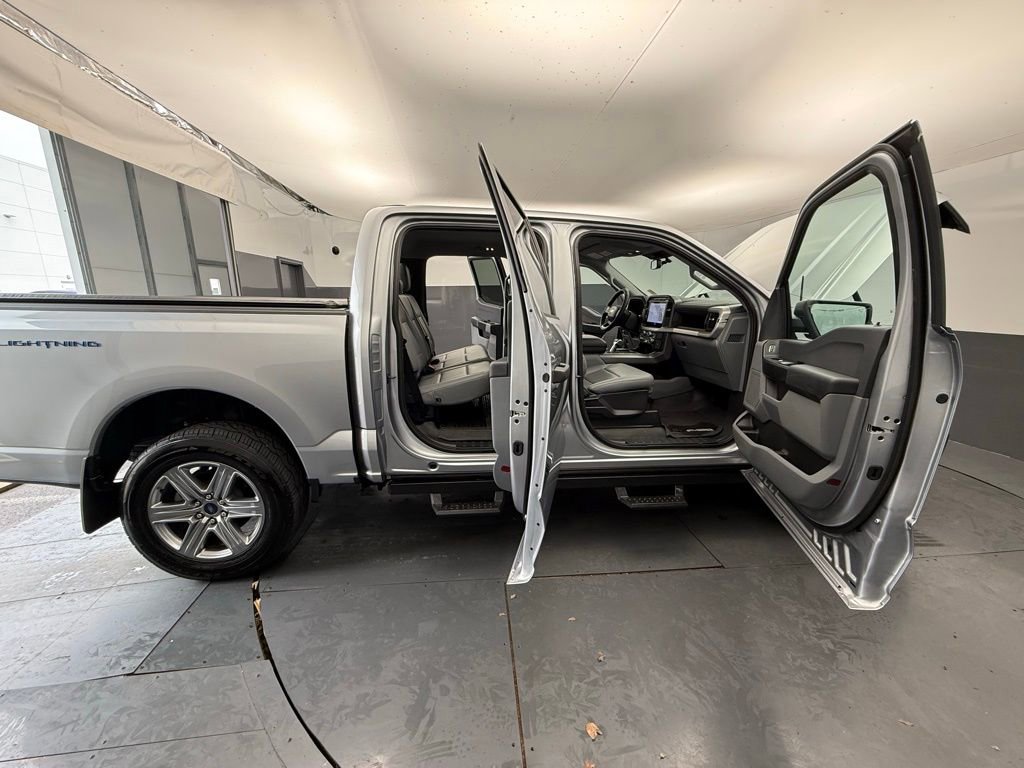 Used 2023 Ford F150 Lightning Pro w/ Tow Technology Package image 19