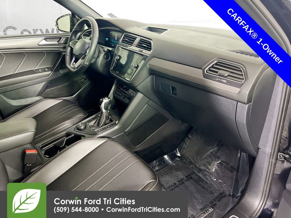 Used 2022 Volkswagen Tiguan SE R-Line image 30