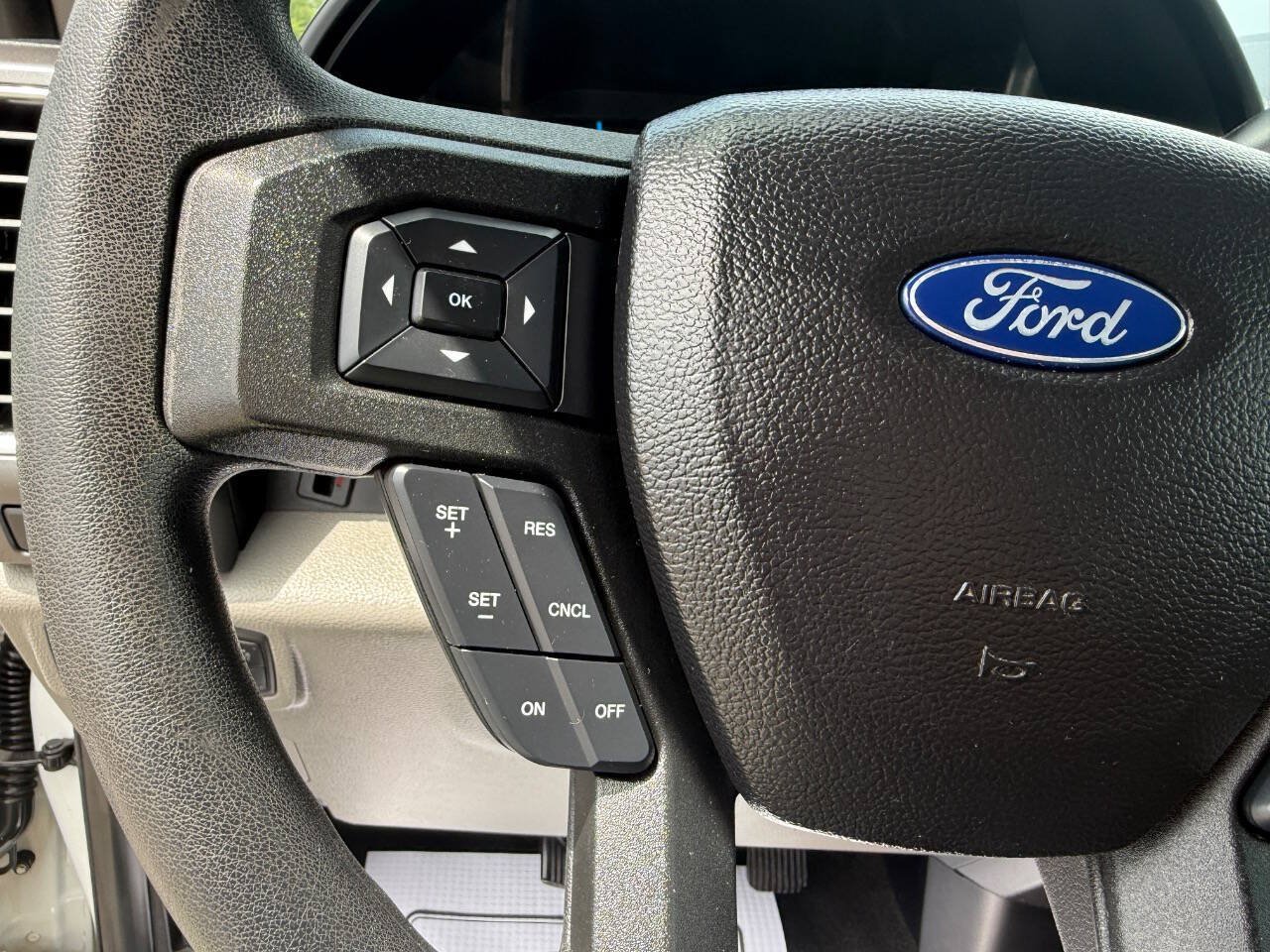 Used 2017 Ford F250 XLT w/ XLT Value Package AWD/4WD image 25